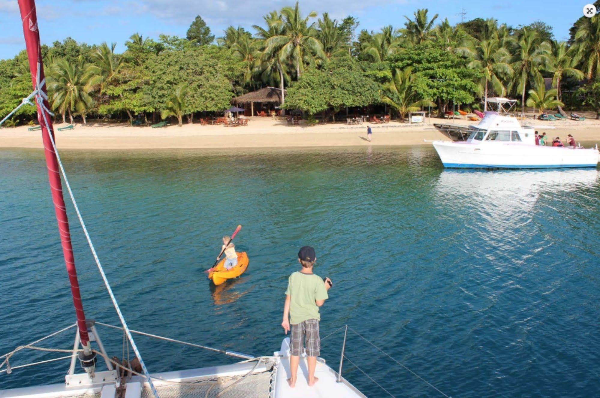 Tongan Beach Resort Utungake Exterior photo